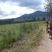 Seguimos por una ancha pista de tierra / Ruta en Bici Ríos Besòs y Mogent | Hasta la Roca del Vallés 
