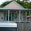 Casa típica frente al cementerio de Key West en época de Halloween / Ruta en Bici Una vuelta por Key West 