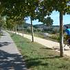 Carril bici poco antes de llegar a Montcada i Reixac / Ruta en Bici De Manresa a Barcelona por Sant Llorenç del Munt 