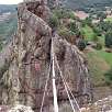 Inicio de la pasarela de más de 50 metros de longitud sobre el río Arroyo de la Viña / Socastillo 