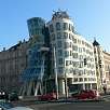 El edificio Danzante de los arquitectos Vlado Milunic y Frank Gehry / Blog · Descubriendo Praga desde las colinas 