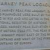 Placa en la cima de Harney Peak -con una leyenda poco fiable- / Ruta a pie Black Hills | Harney Peak | Cathedral Spires 