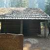 En el histórico refugio de guardas Cattle Cabin / Ruta a pie Sequoia National Park | Bosque gigante de secuoyas  