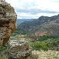 Cuevas de Cañart desde la Cascada (© Montañismo para todos) 