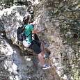 Cuatro últimas grapas que despiden la ferrata 