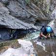 Subiendo por la pared izquierda del barranco 