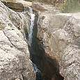 Cascada estrecha 
