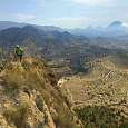 Vista atrás desde la cresta del Figueret -al fondo el Puig Campana- 