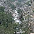 Torrente que nutre la cascada 