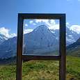 Vista de la cara norte del Eiger y superpuestas sus rutas más emblemáticas 
