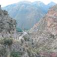 Bajamos por el desfiladero hasta el río Urubamba 